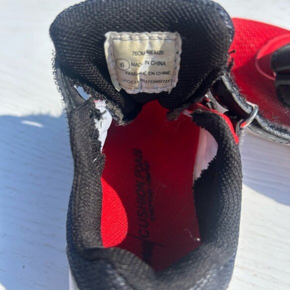 Toddler Sneakers with Velcro Straps - Picture 5 of 5